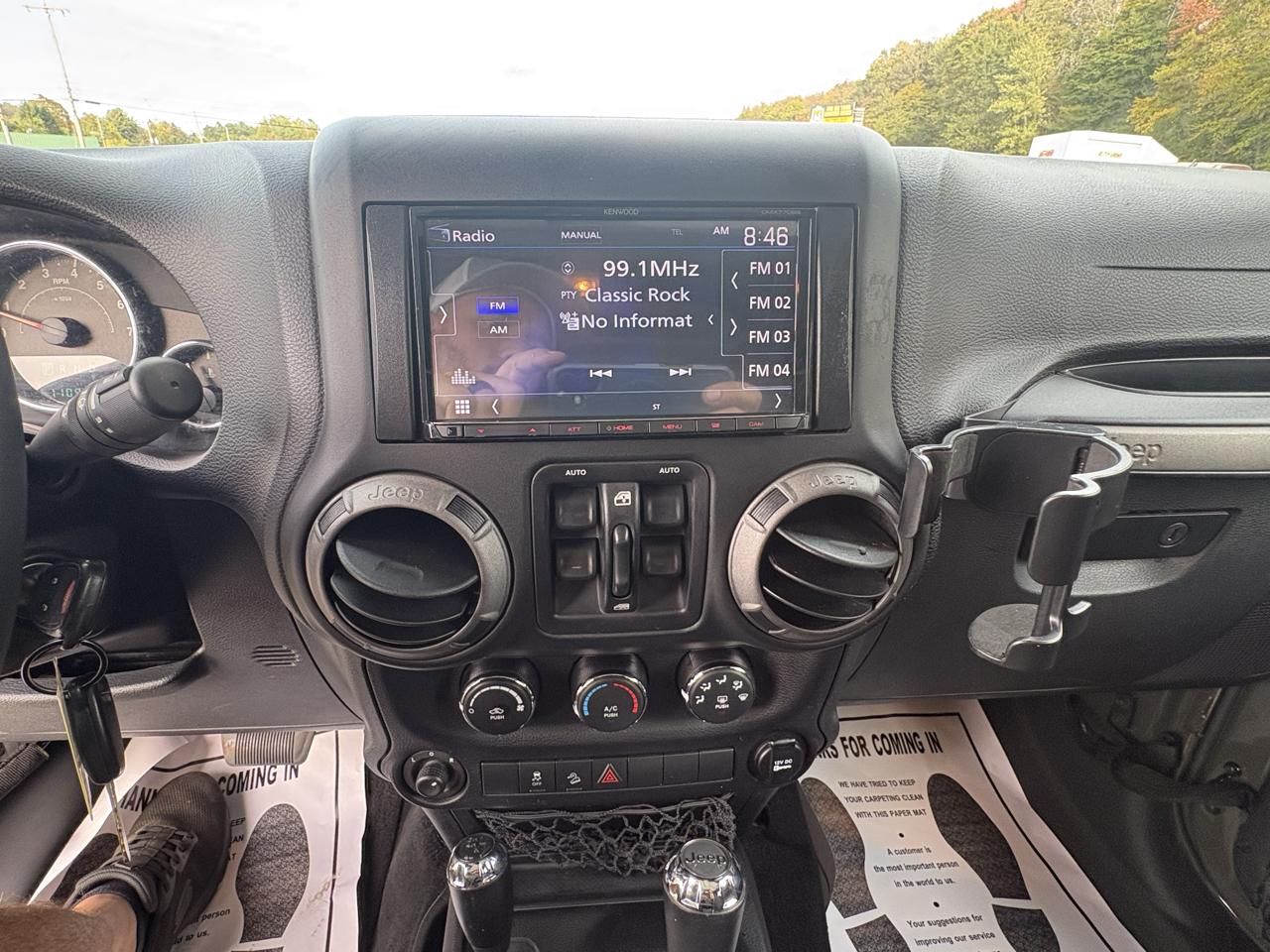 Jeep Wrangler Unlimited 4WD 4dr Sport 2015