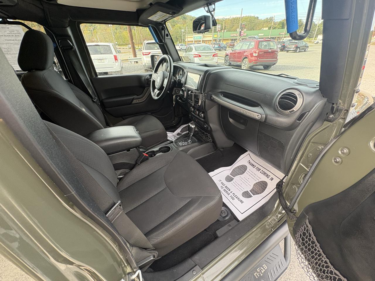 Jeep Wrangler Unlimited 4WD 4dr Sport 2015