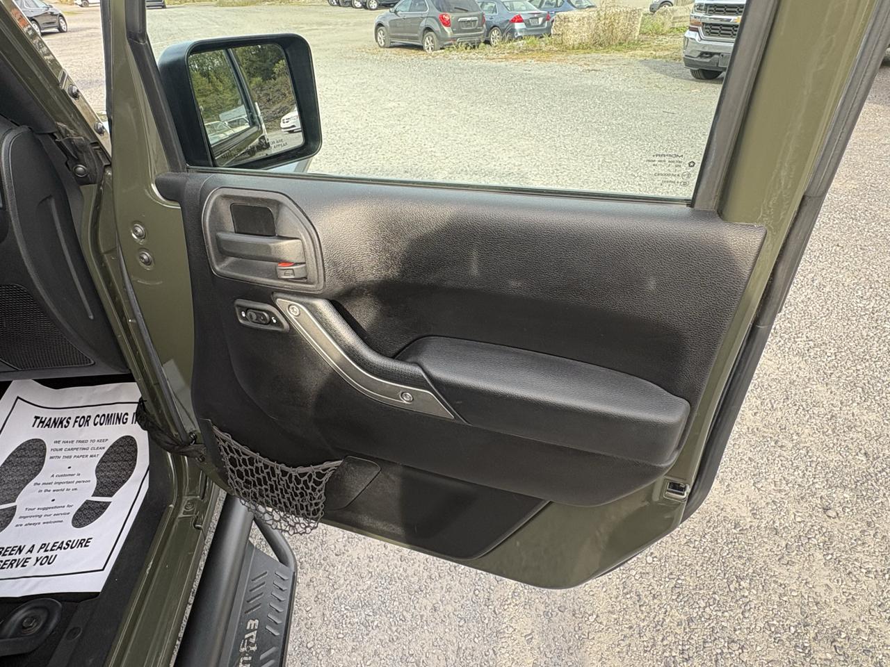 Jeep Wrangler Unlimited 4WD 4dr Sport 2015