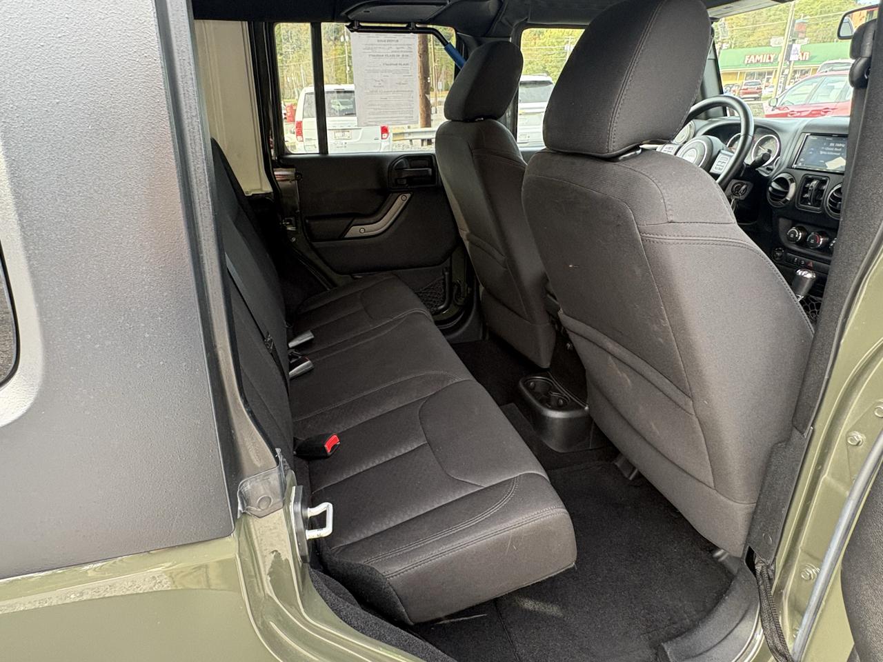 Jeep Wrangler Unlimited 4WD 4dr Sport 2015