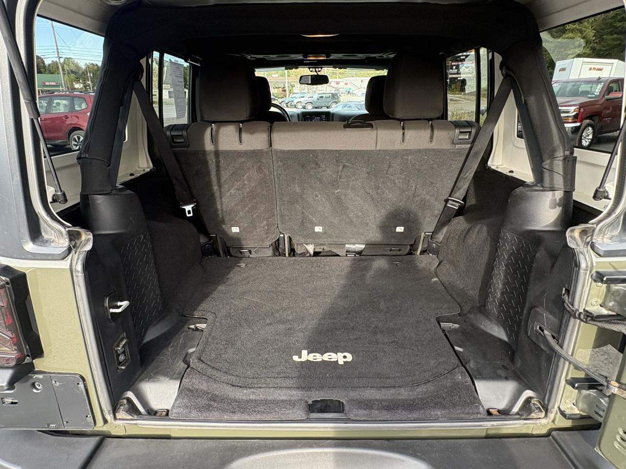 Jeep Wrangler Unlimited 4WD 4dr Sport 2015