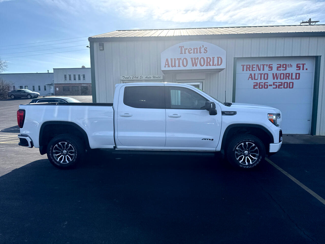 GMC Sierra 1500 4WD Crew Cab 157" AT4 2020