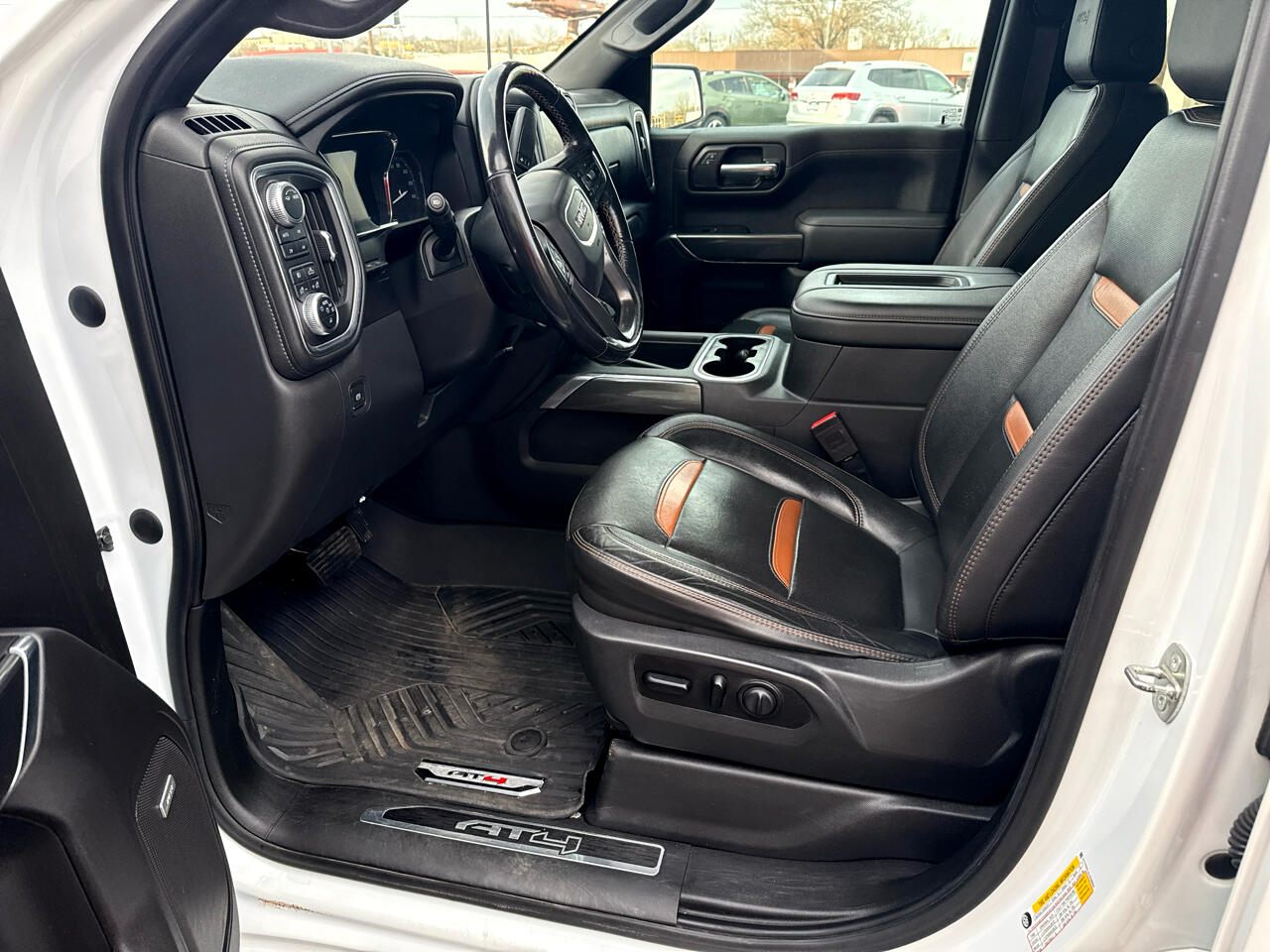 GMC Sierra 1500 4WD Crew Cab 157" AT4 2020