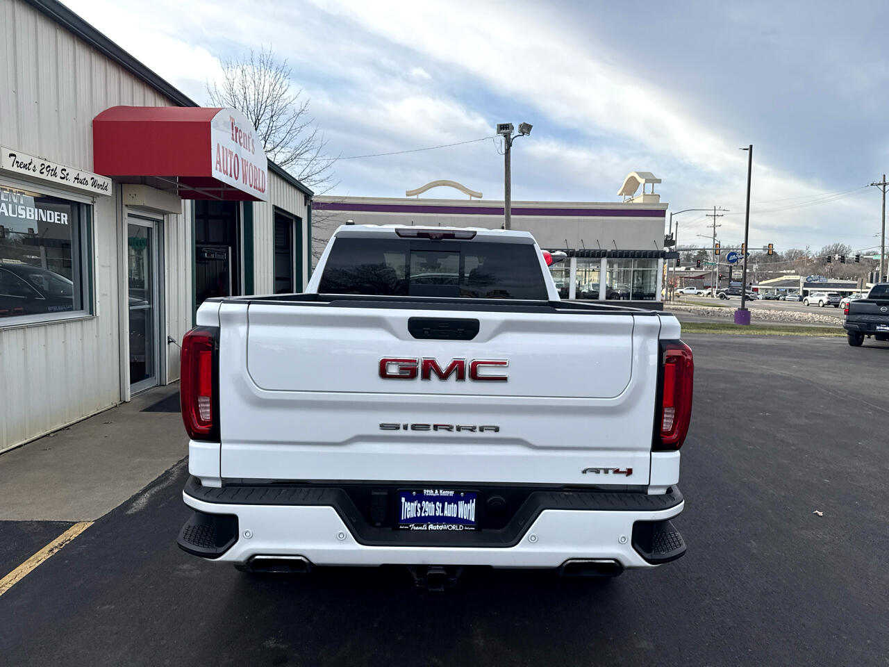 GMC Sierra 1500 4WD Crew Cab 157" AT4 2020