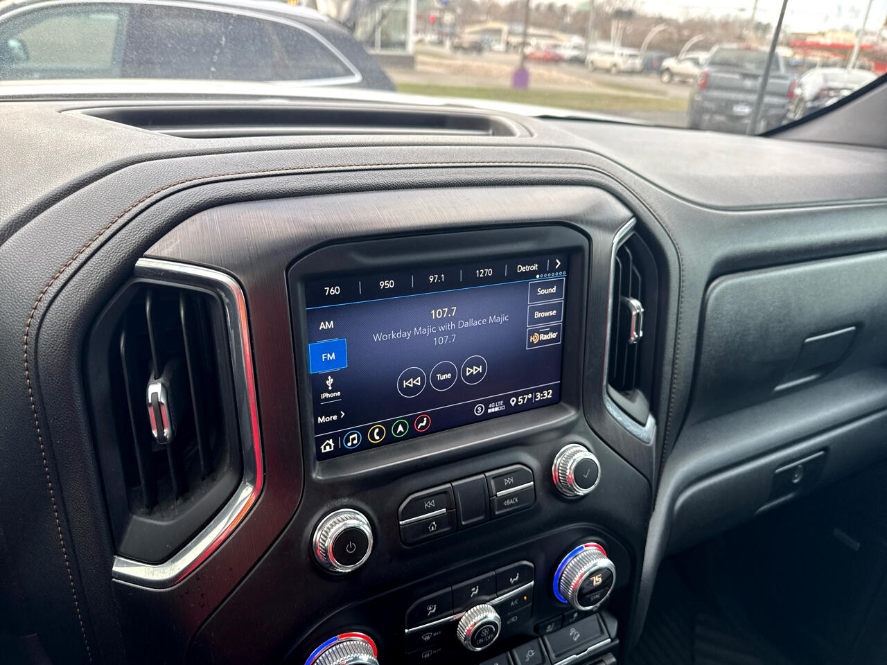 GMC Sierra 1500 4WD Crew Cab 157" AT4 2020