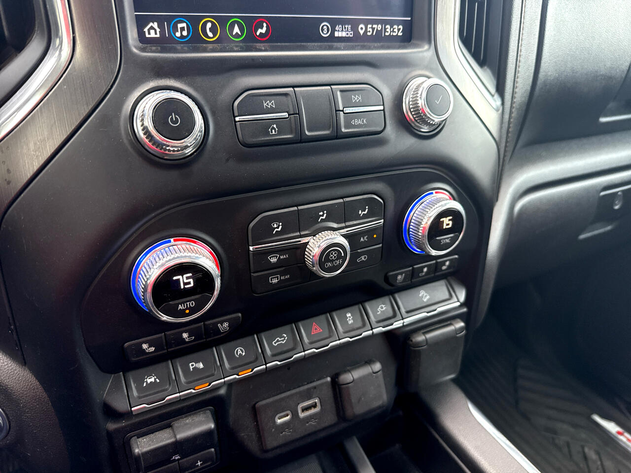 GMC Sierra 1500 4WD Crew Cab 157" AT4 2020