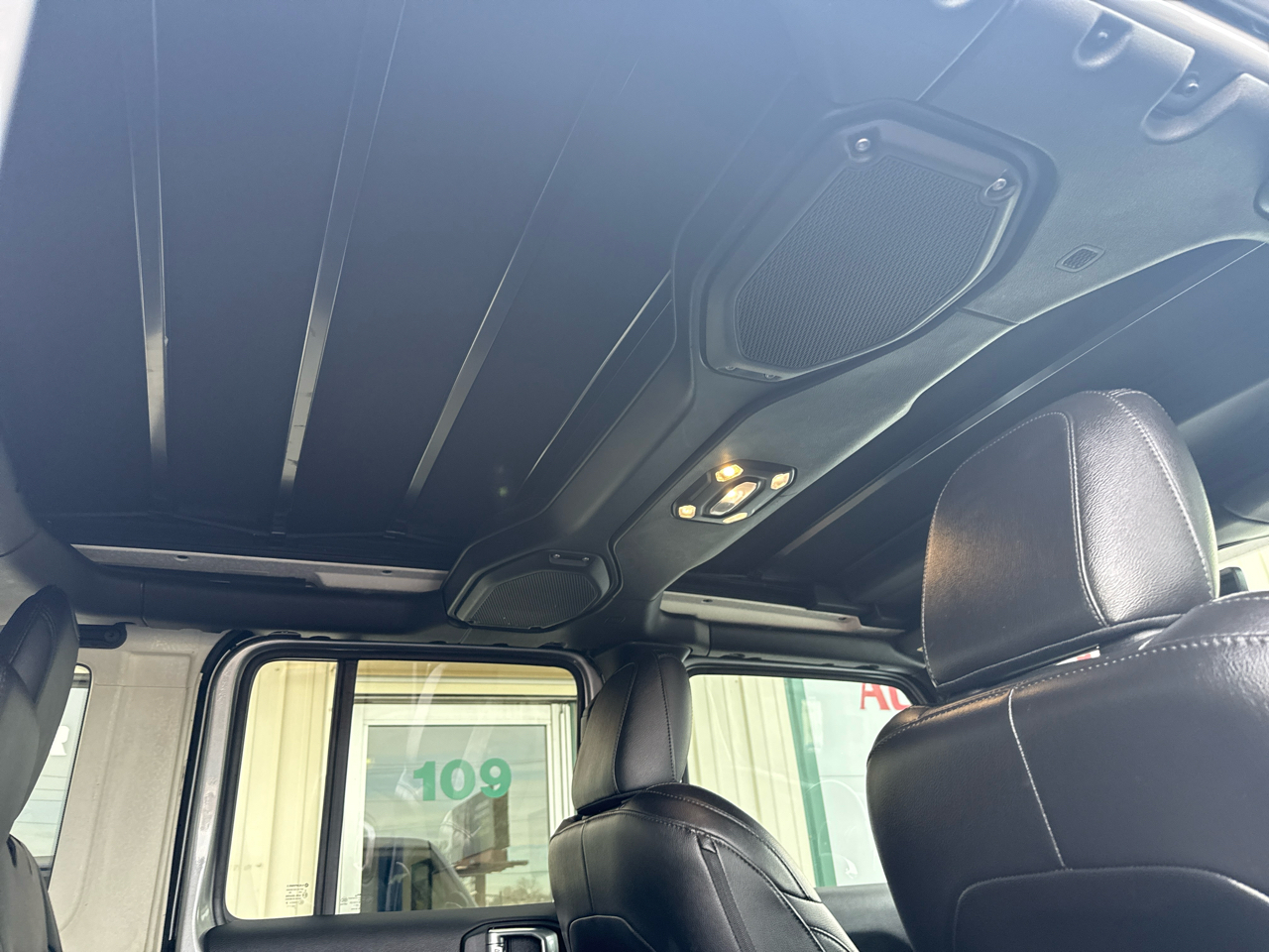 Jeep Wrangler Unlimited Sahara Altitude 4x4 2021