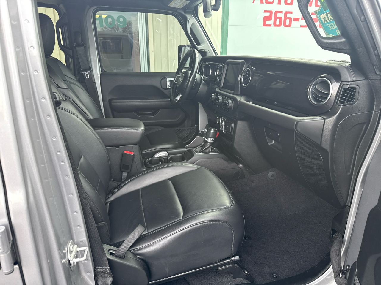 Jeep Wrangler Unlimited Sahara Altitude 4x4 2021