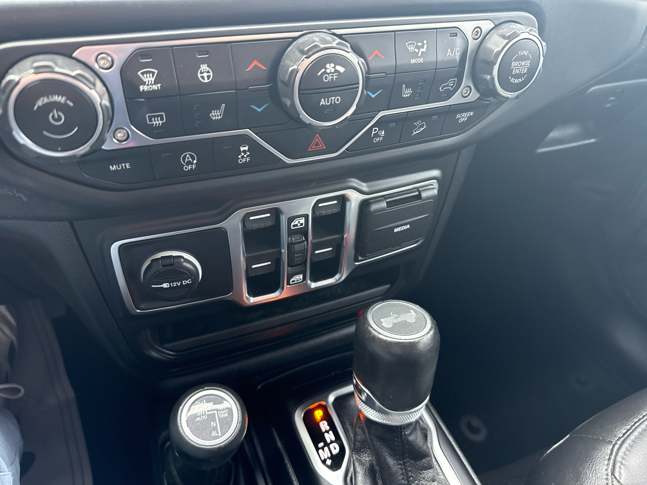 Jeep Wrangler Unlimited Sahara Altitude 4x4 2021