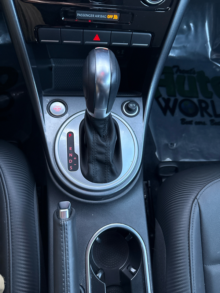 Volkswagen Beetle SE Auto 2018