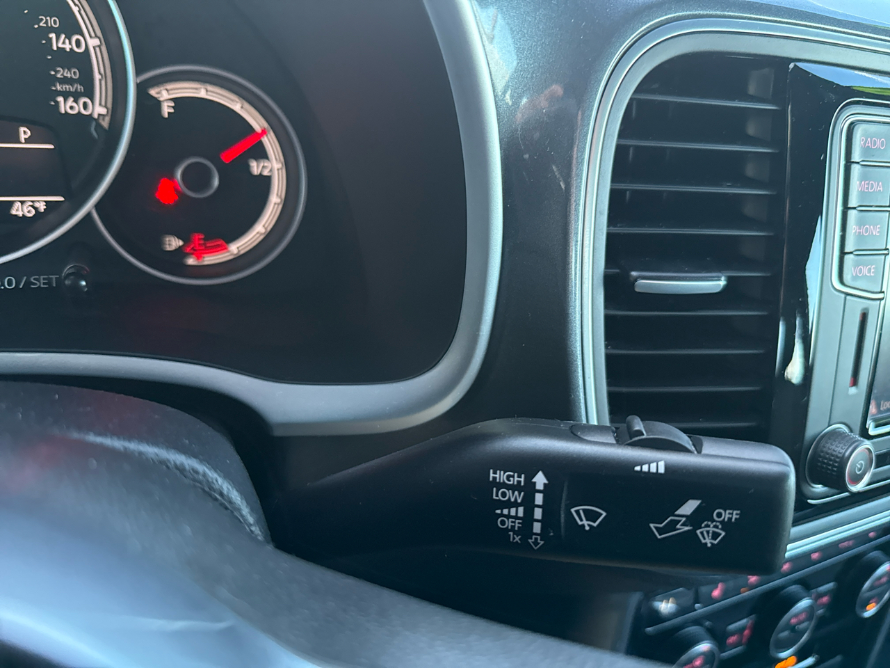 Volkswagen Beetle SE Auto 2018