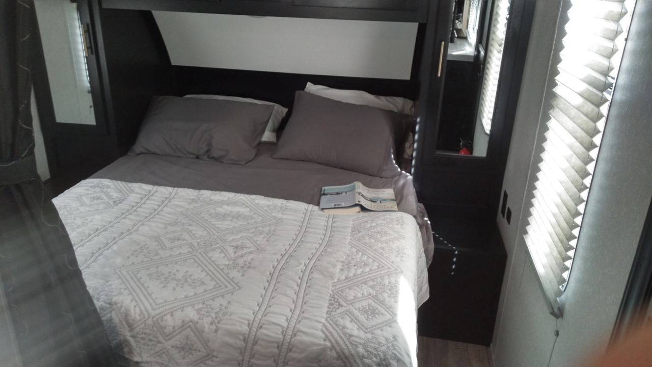 Forest River Cherokee  2022