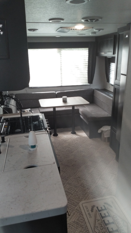 Forest River Cherokee  2022