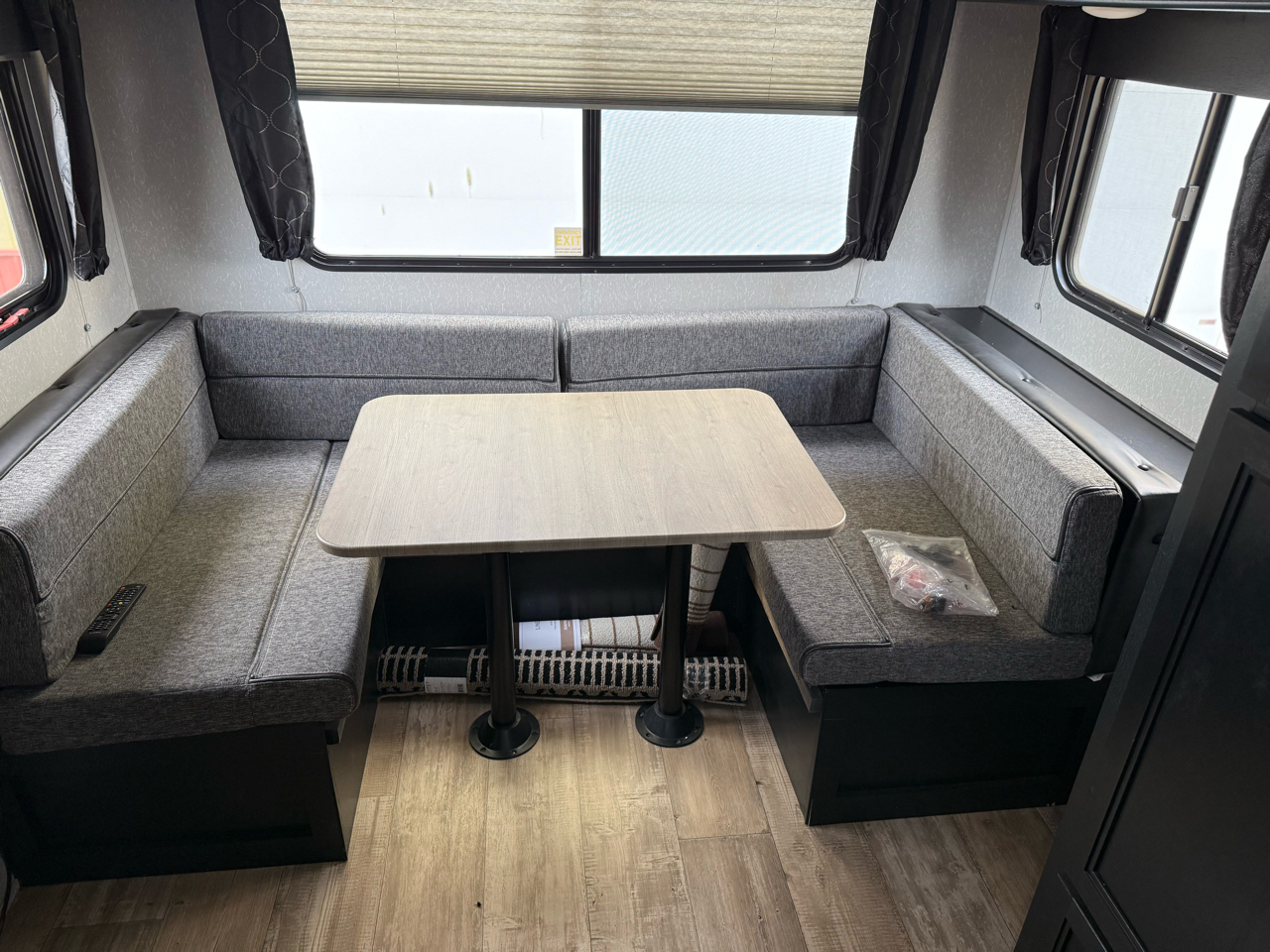 Forest River Cherokee  2022