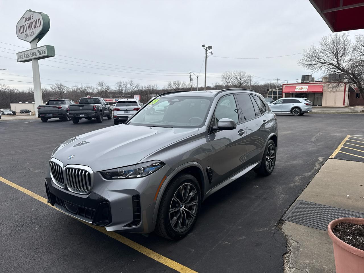 BMW X5 xDrive40i Sports Activity Vehicle 2024