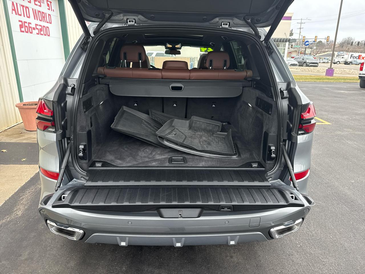 BMW X5 xDrive40i Sports Activity Vehicle 2024