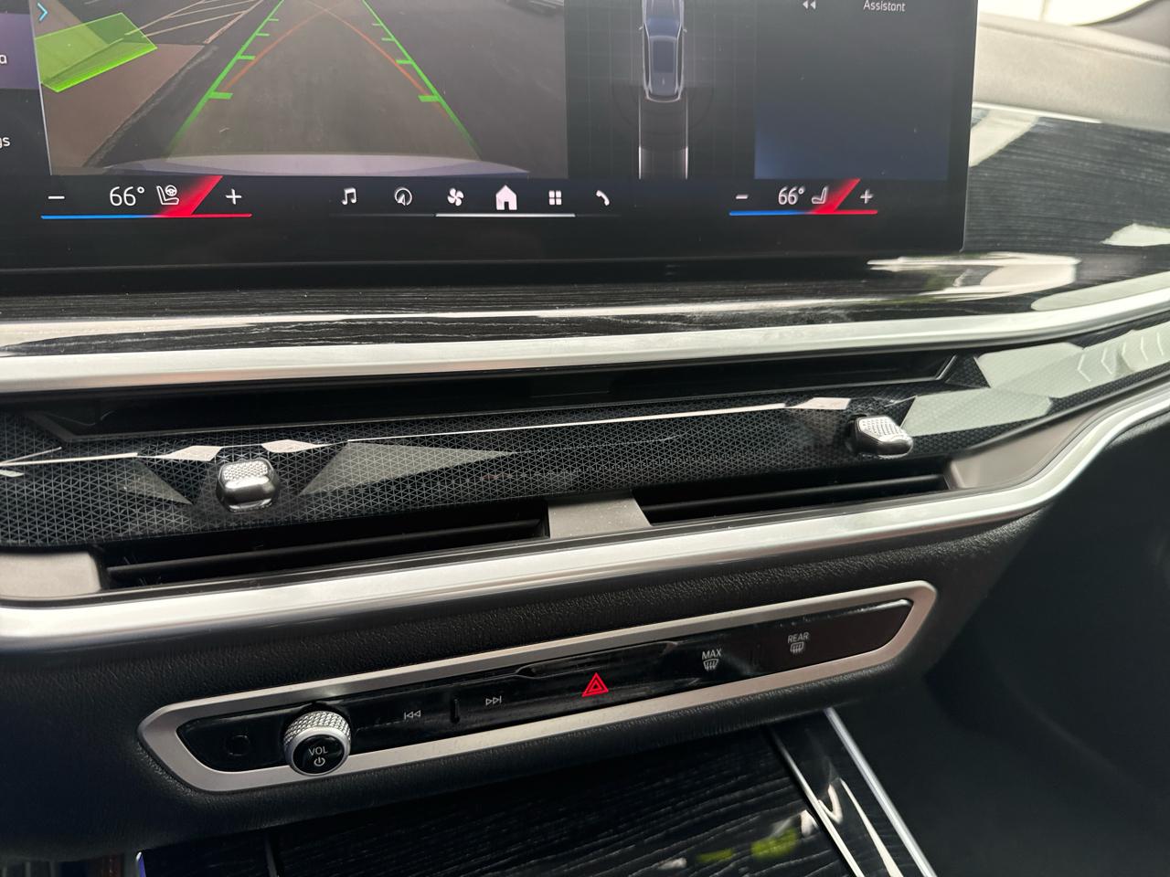 BMW X5 xDrive40i Sports Activity Vehicle 2024