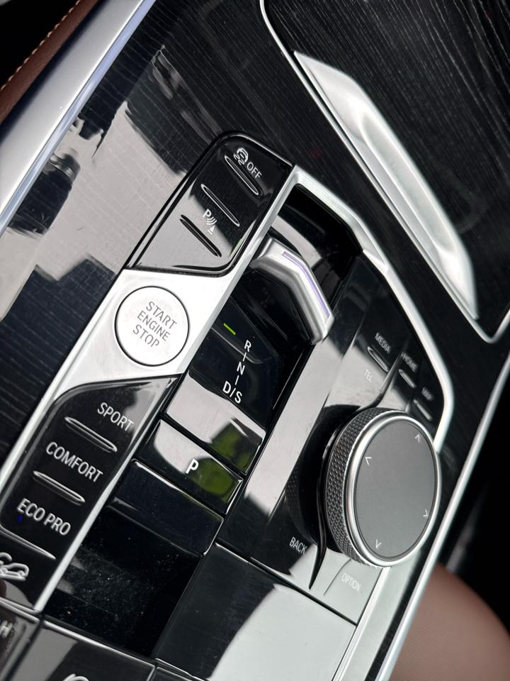 BMW X5 xDrive40i Sports Activity Vehicle 2024