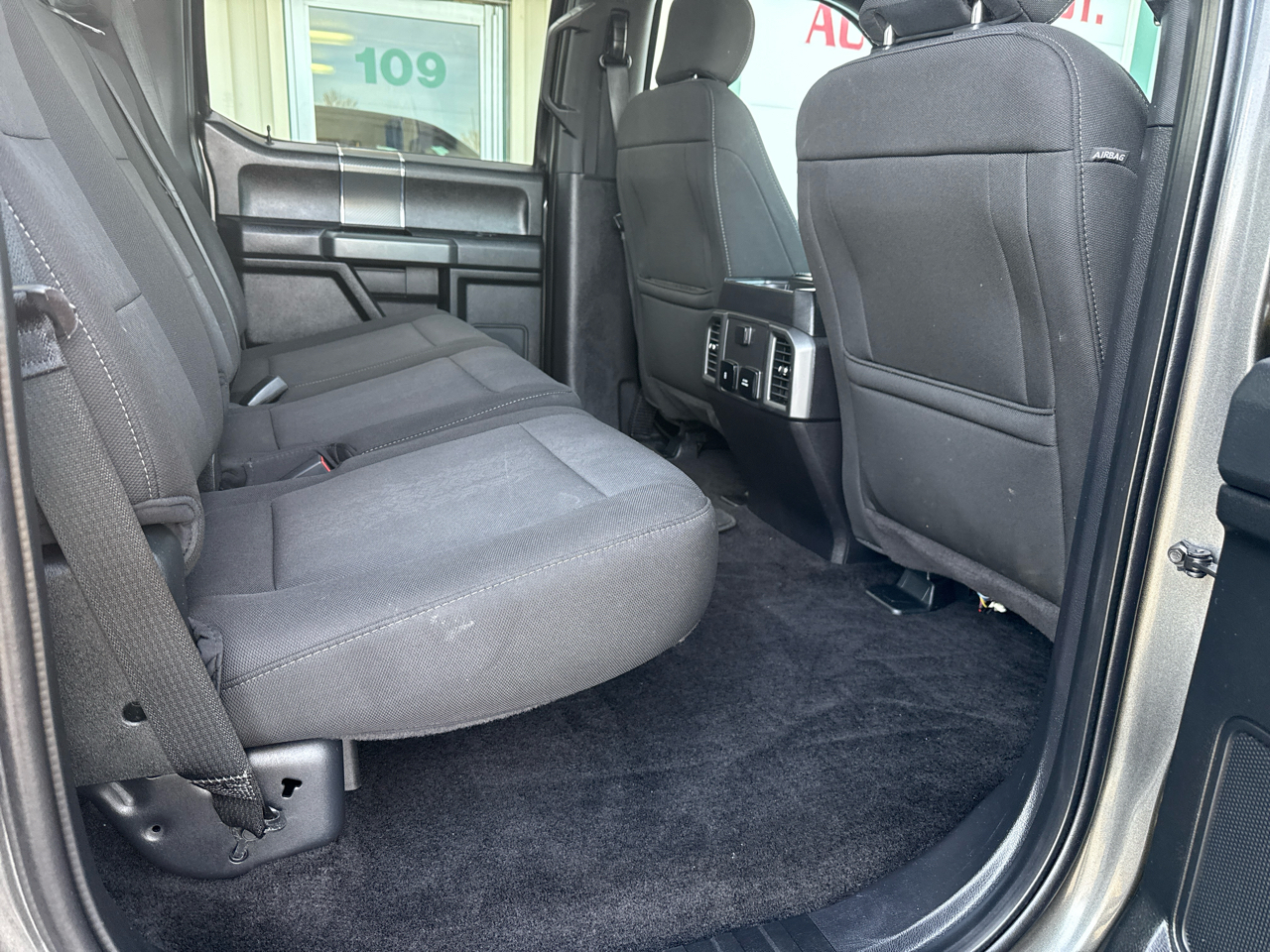 Ford F-150 XLT 4WD 2018