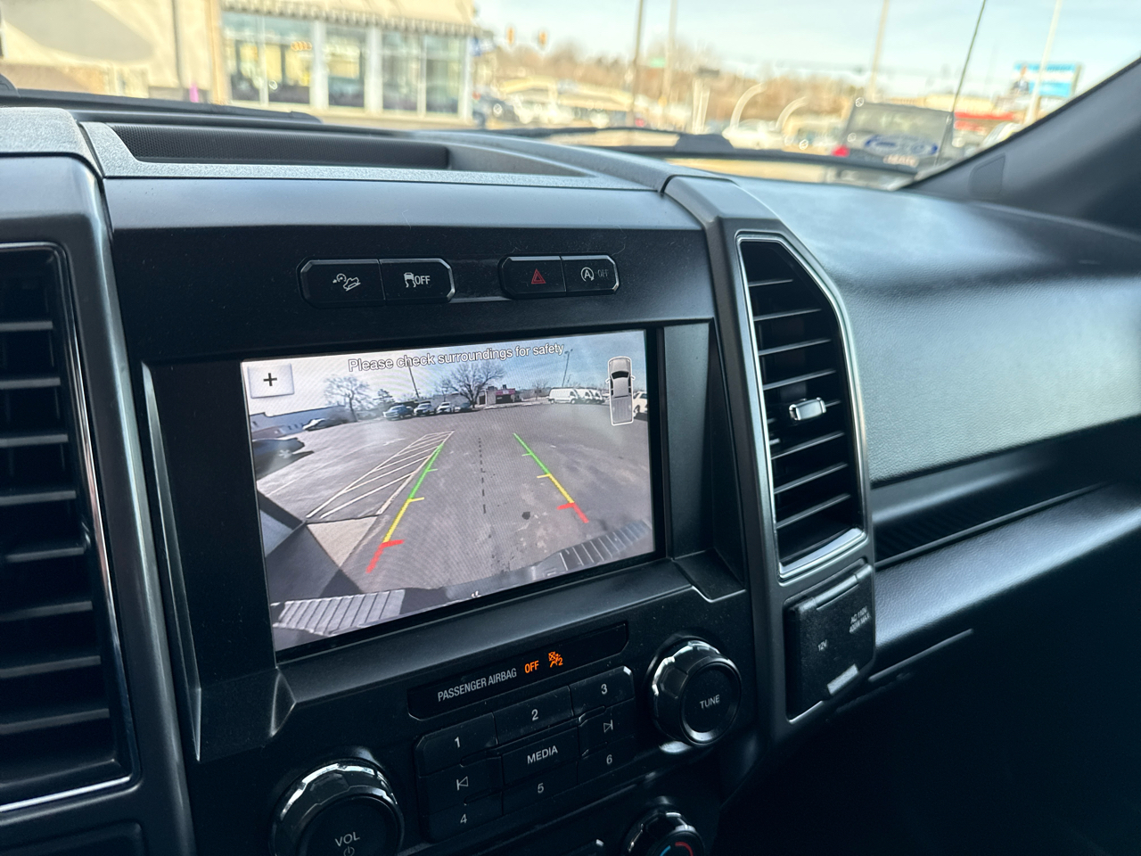 Ford F-150 XLT 4WD 2018