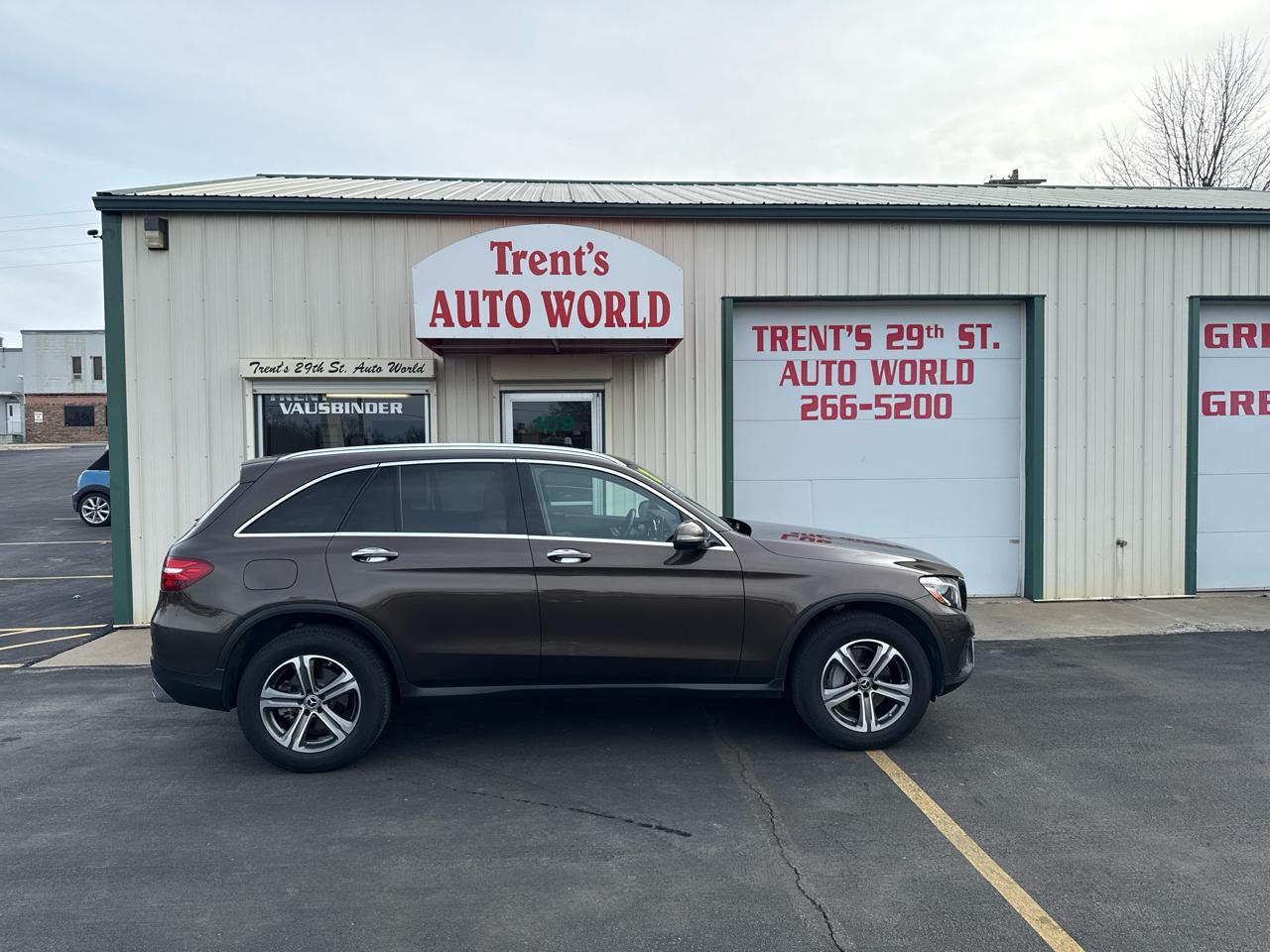 Mercedes-Benz GLC GLC 300 4MATIC SUV 2018