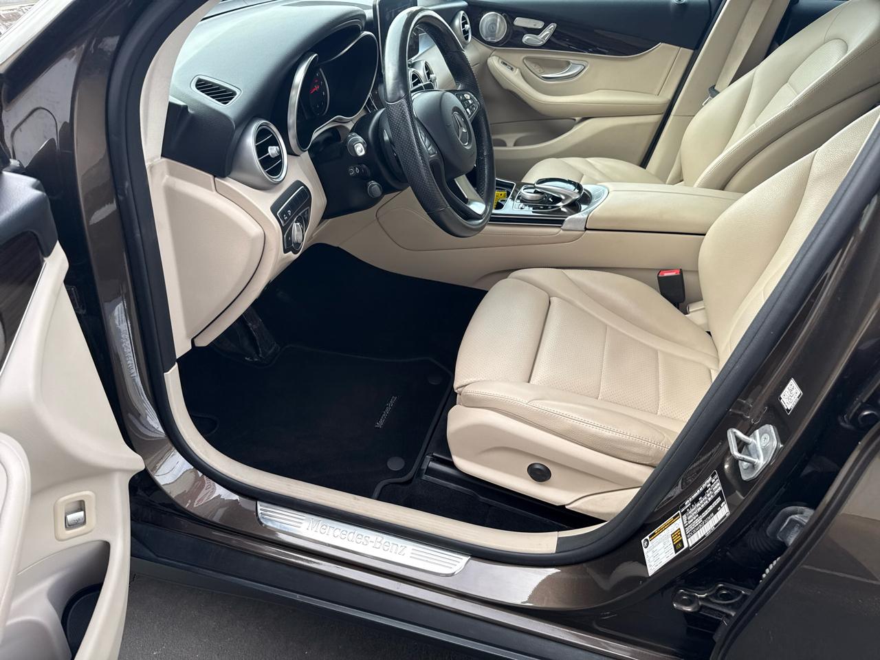 Mercedes-Benz GLC GLC 300 4MATIC SUV 2018