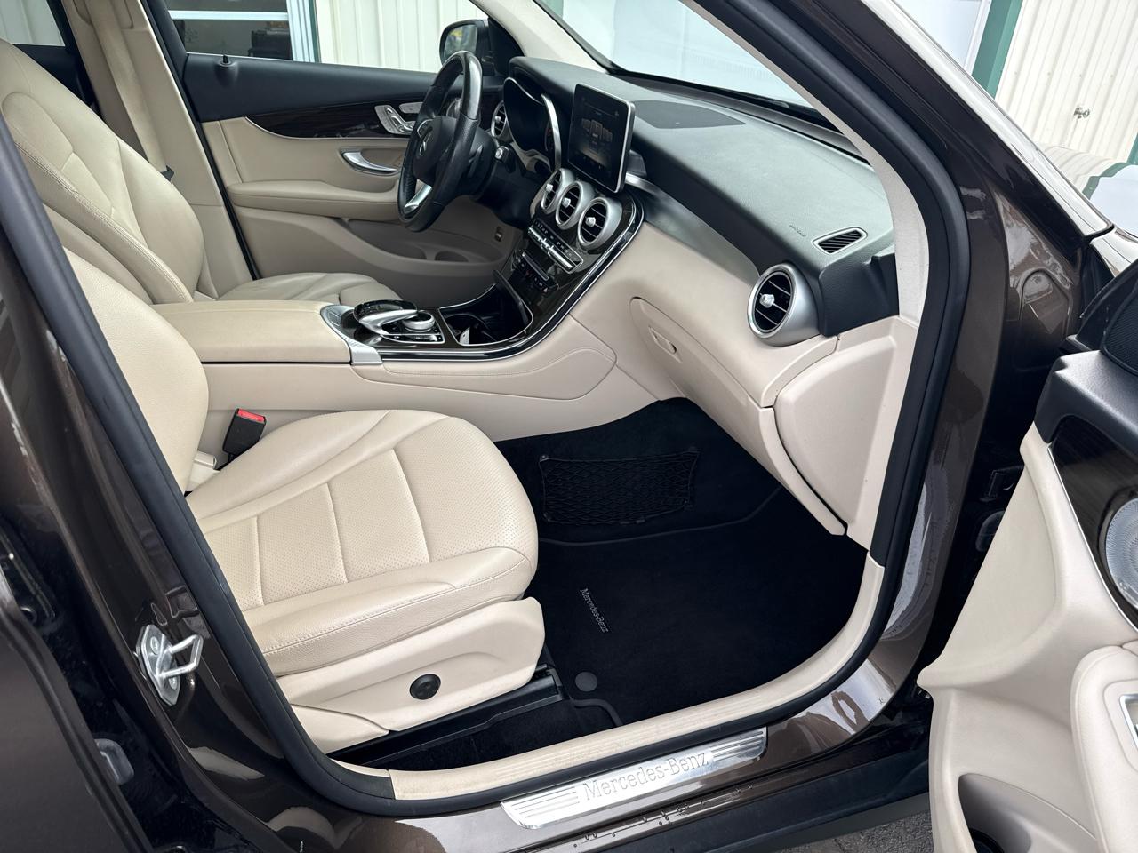 Mercedes-Benz GLC GLC 300 4MATIC SUV 2018