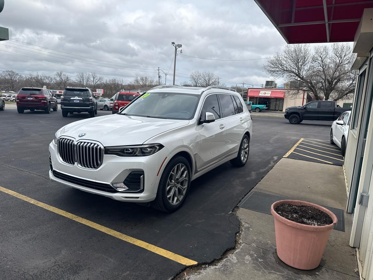 BMW X7 xDrive40i Sports Activity Vehicle 2020