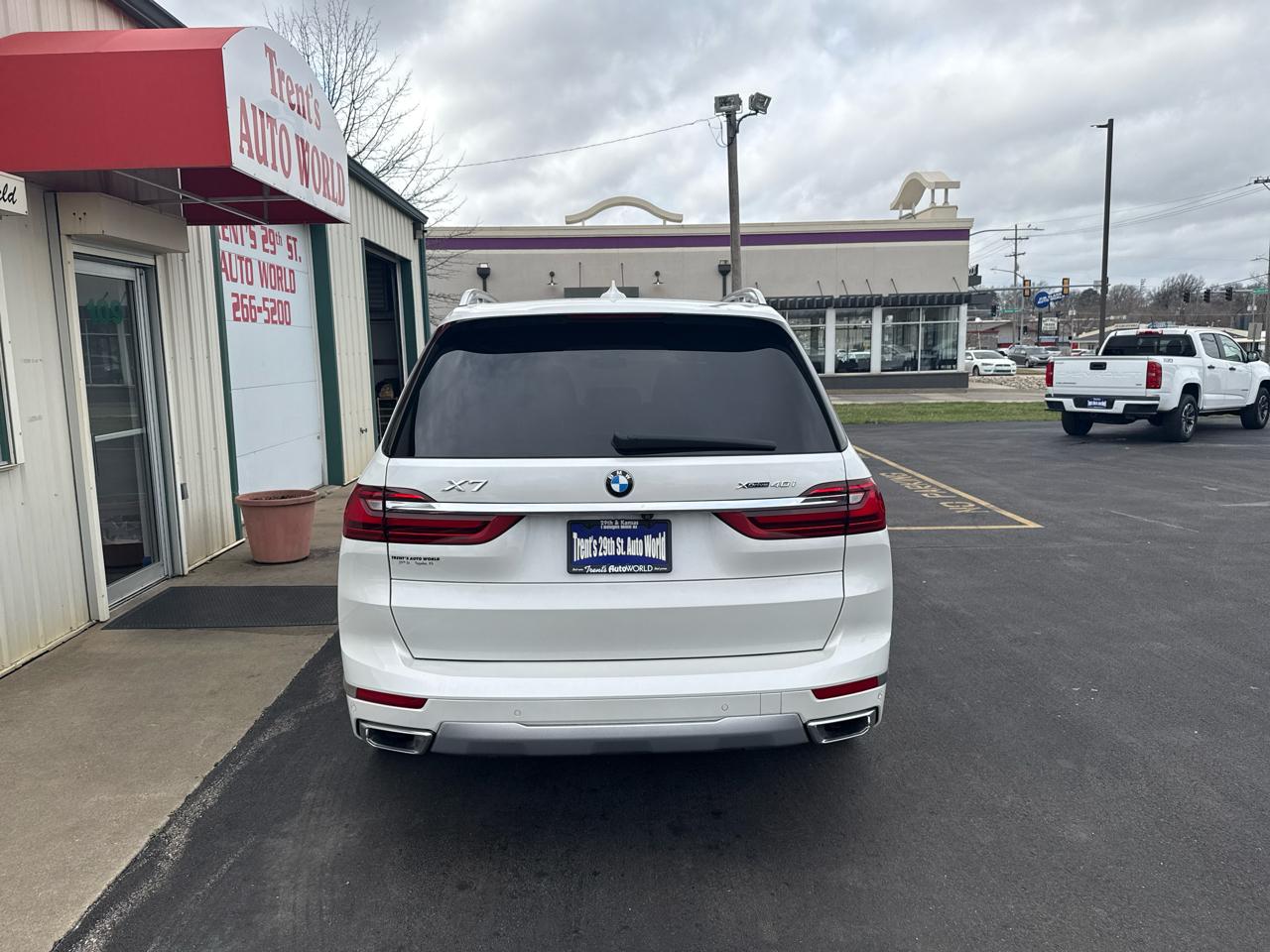 BMW X7 xDrive40i Sports Activity Vehicle 2020