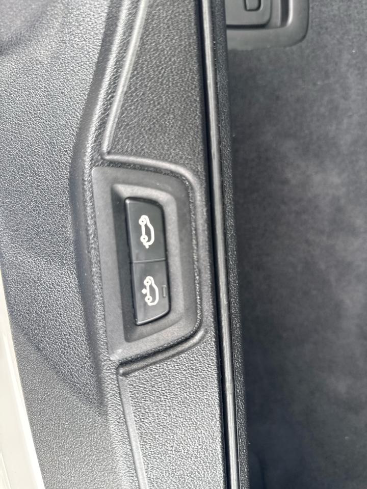 BMW X7 xDrive40i Sports Activity Vehicle 2020