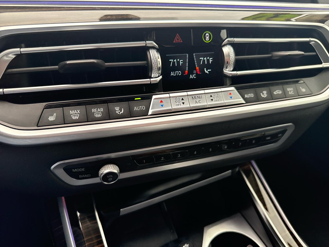 BMW X7 xDrive40i Sports Activity Vehicle 2020