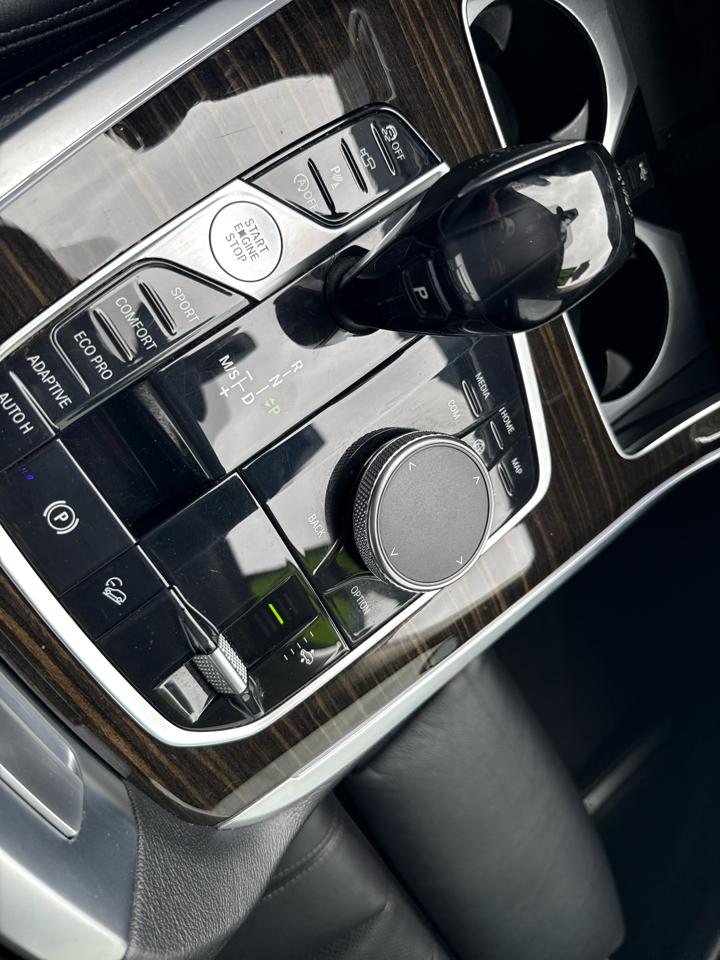 BMW X7 xDrive40i Sports Activity Vehicle 2020