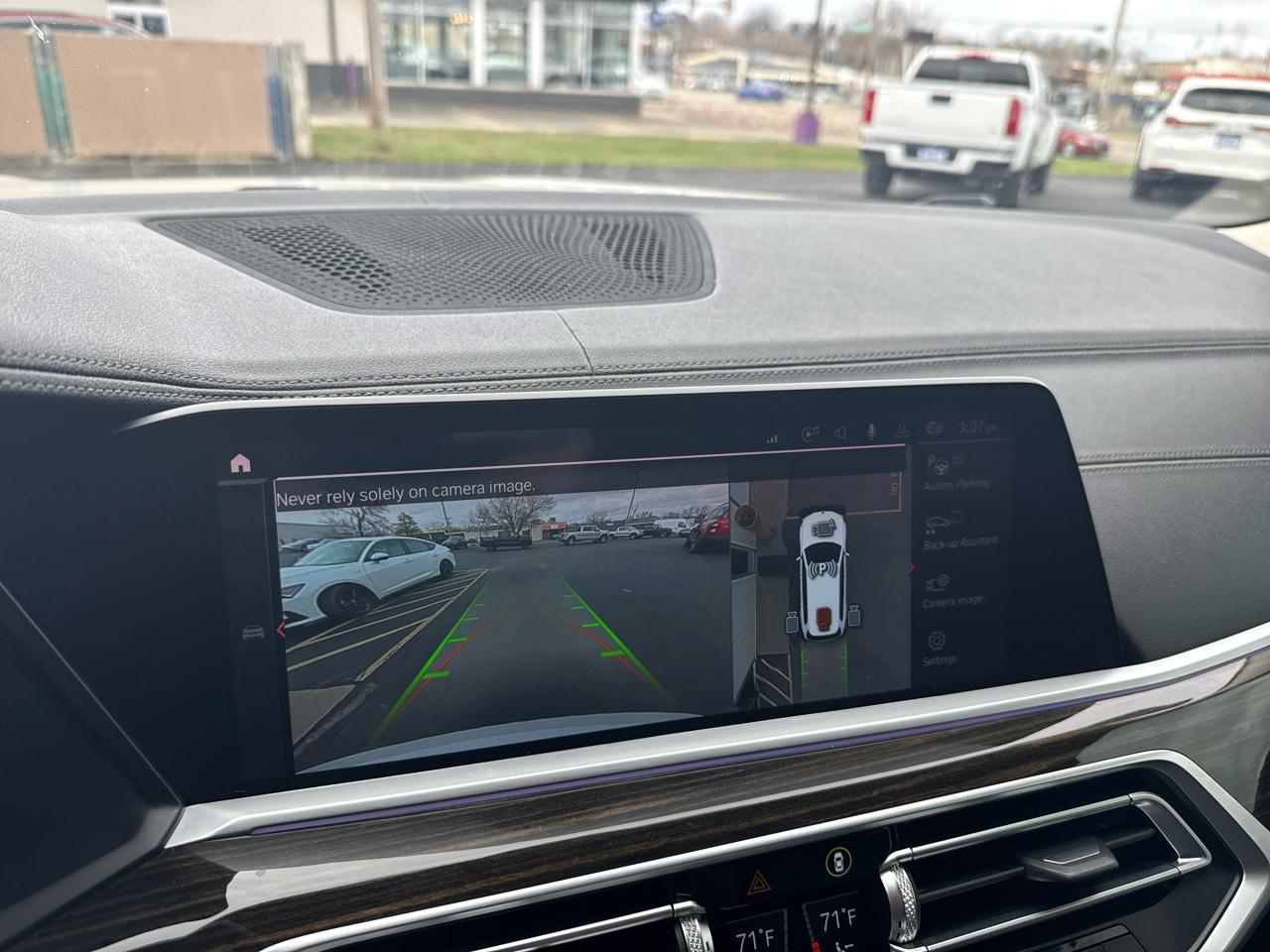 BMW X7 xDrive40i Sports Activity Vehicle 2020