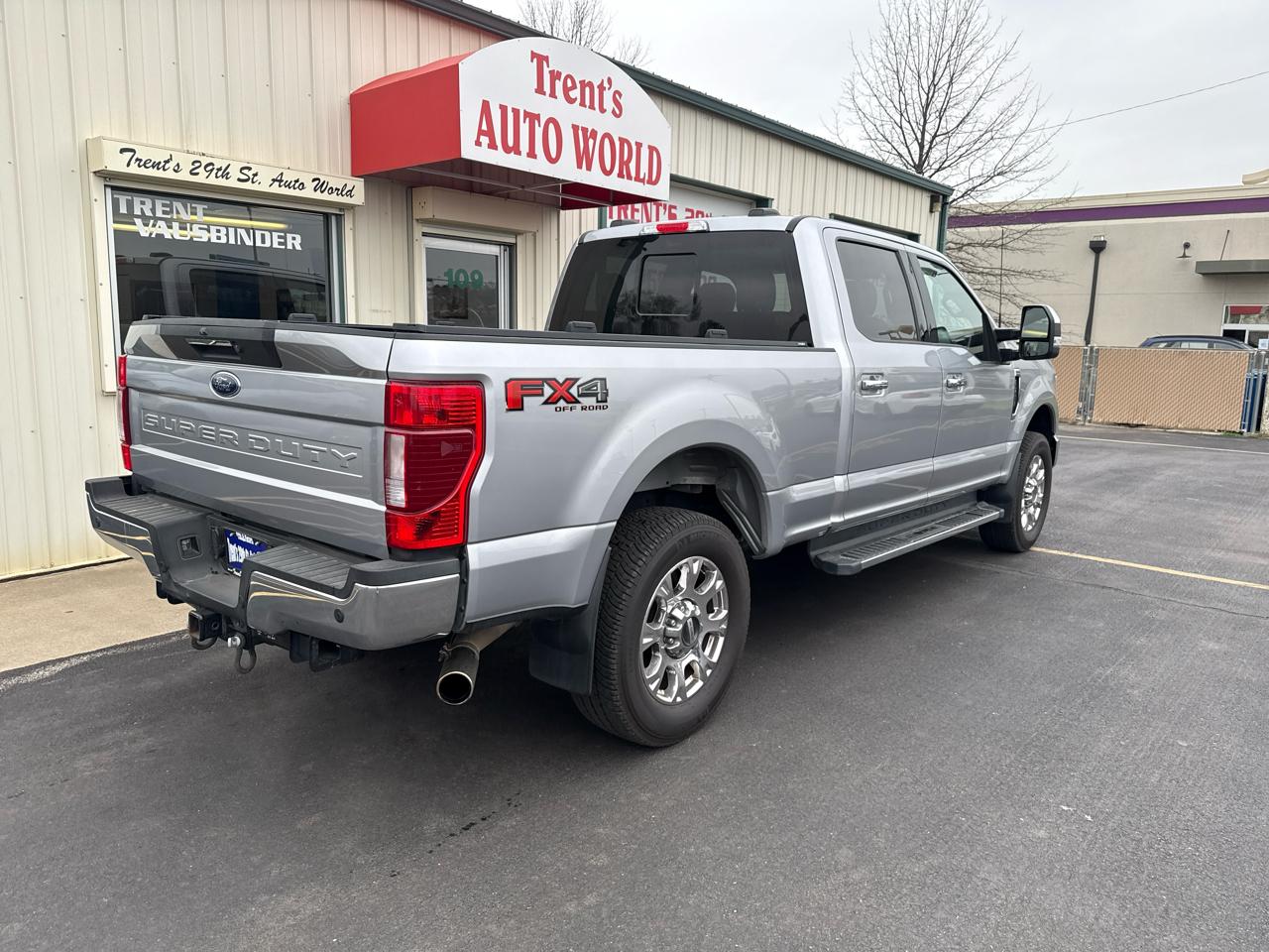 Ford Super Duty F-250 SRW Lariat 4WD SuperCab 6.75' Box 2022