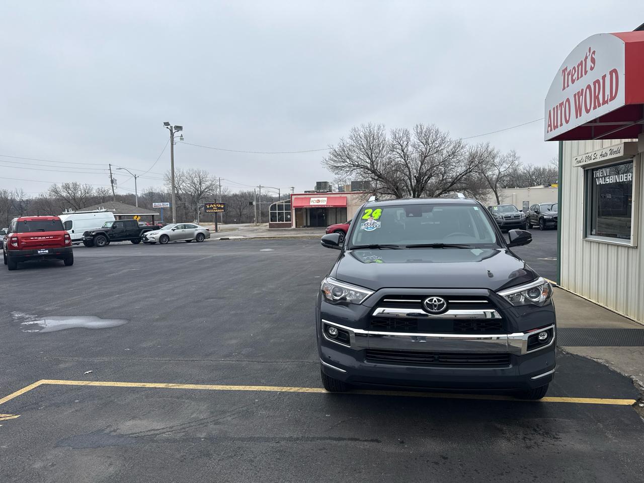 Toyota 4Runner Limited 4WD (Natl) 2024