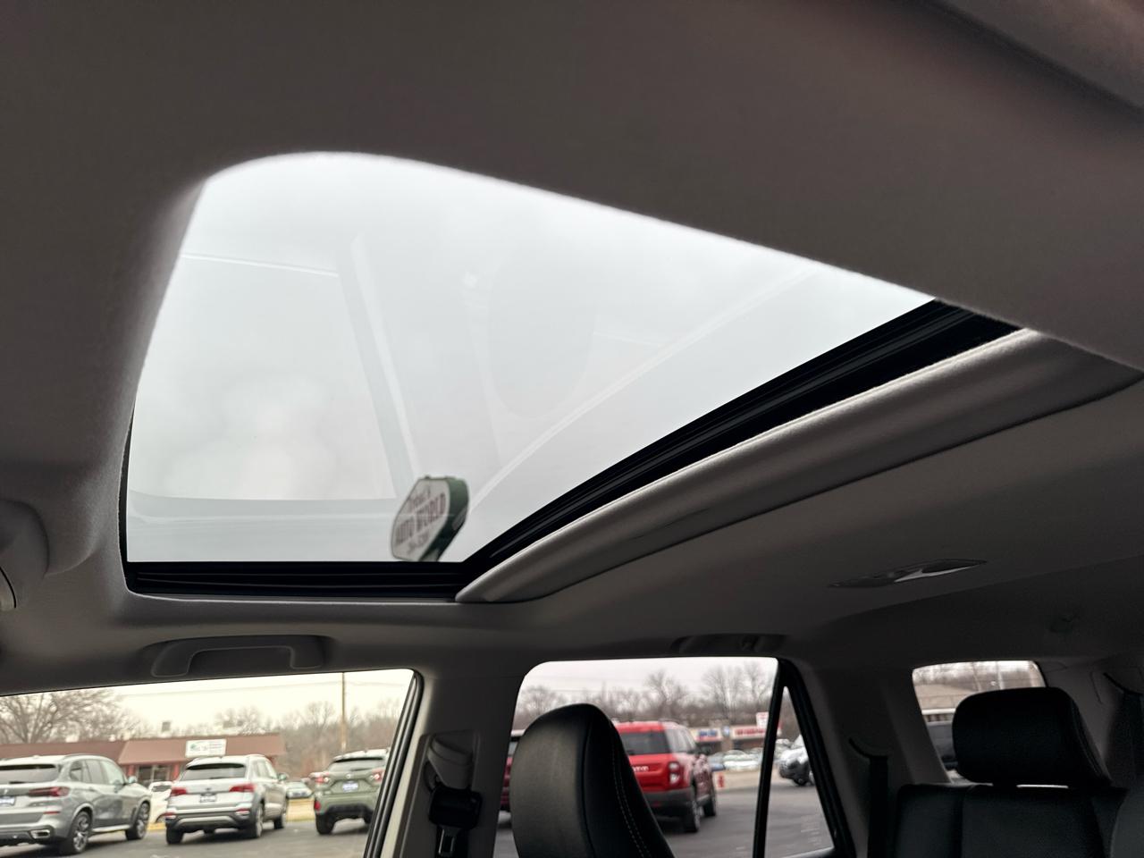 Toyota 4Runner Limited 4WD (Natl) 2024