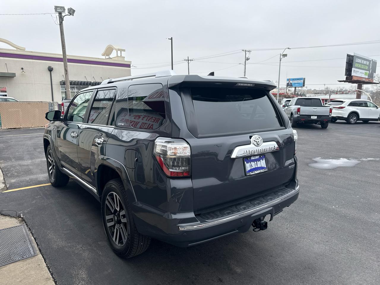 Toyota 4Runner Limited 4WD (Natl) 2024