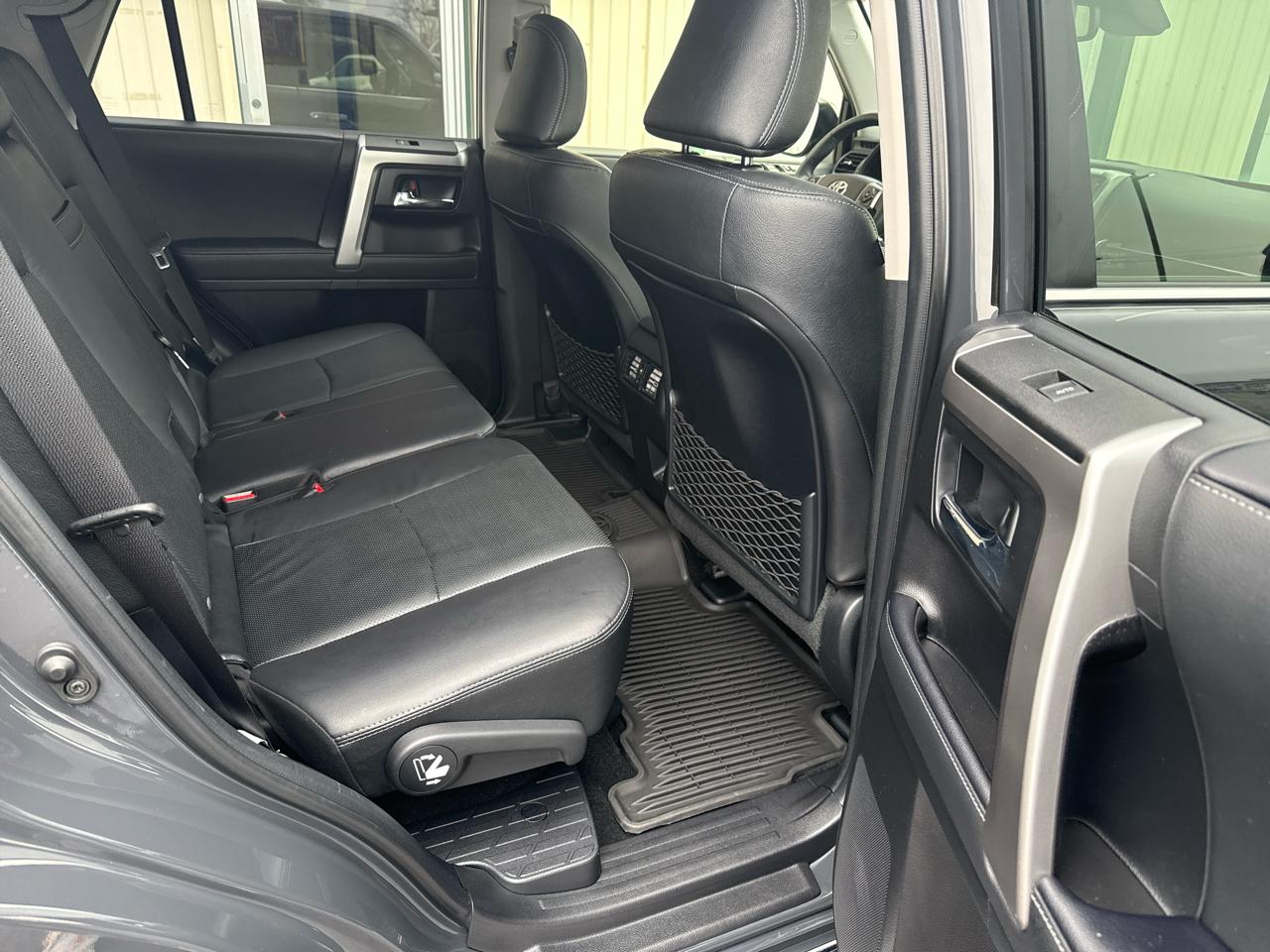 Toyota 4Runner Limited 4WD (Natl) 2024