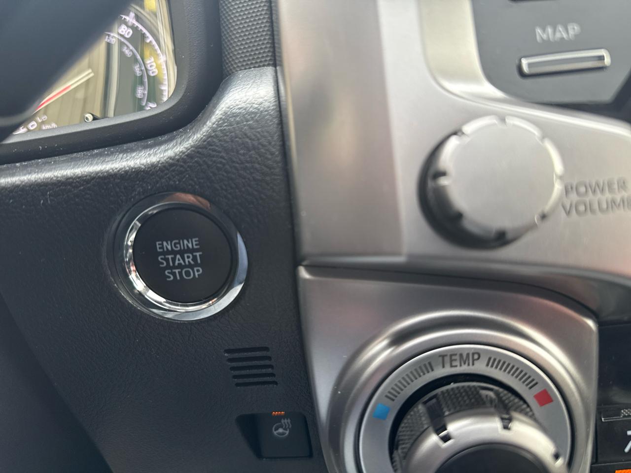 Toyota 4Runner Limited 4WD (Natl) 2024