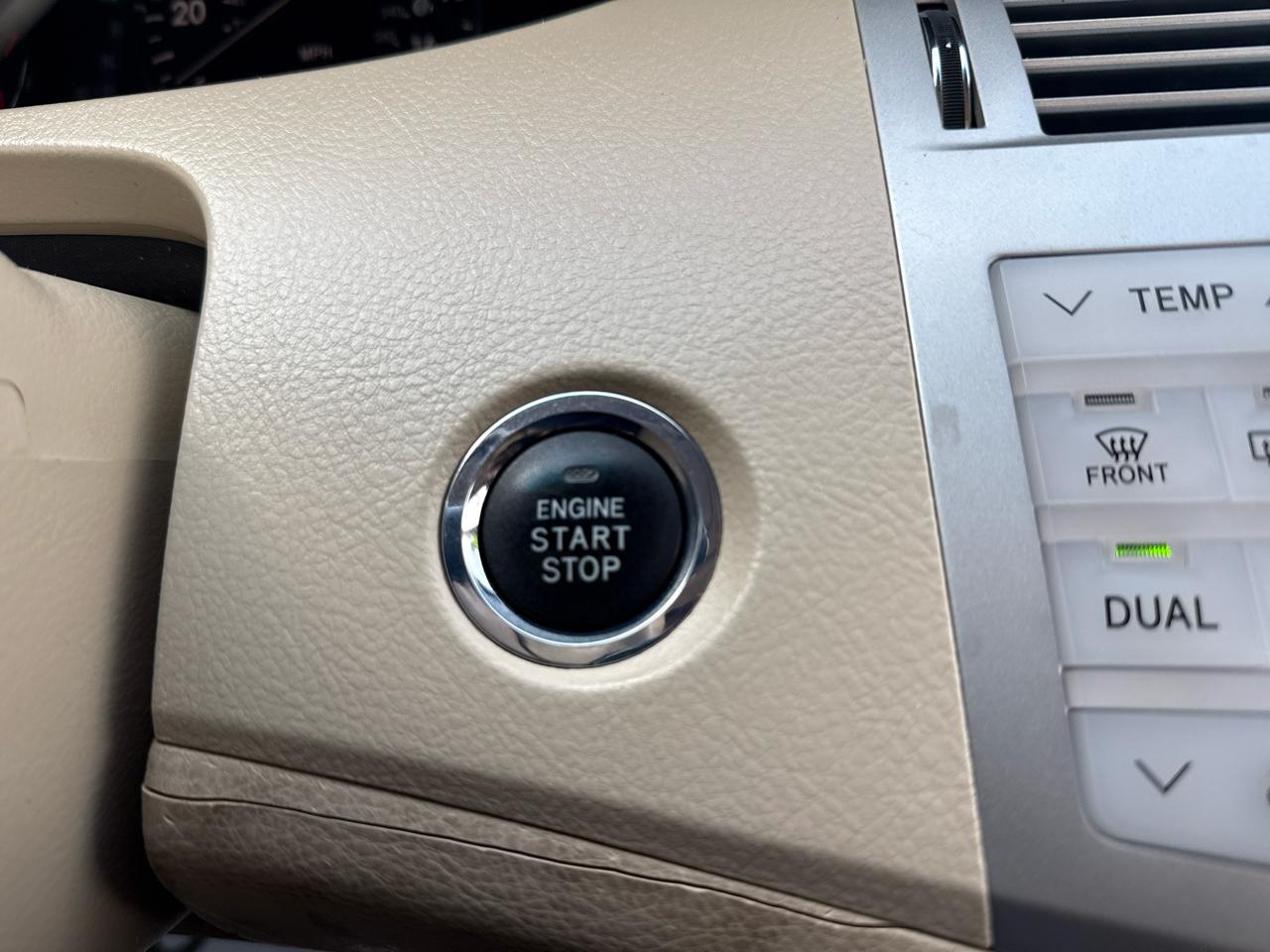 Toyota Avalon 4dr Sdn Limited (Natl) 2008