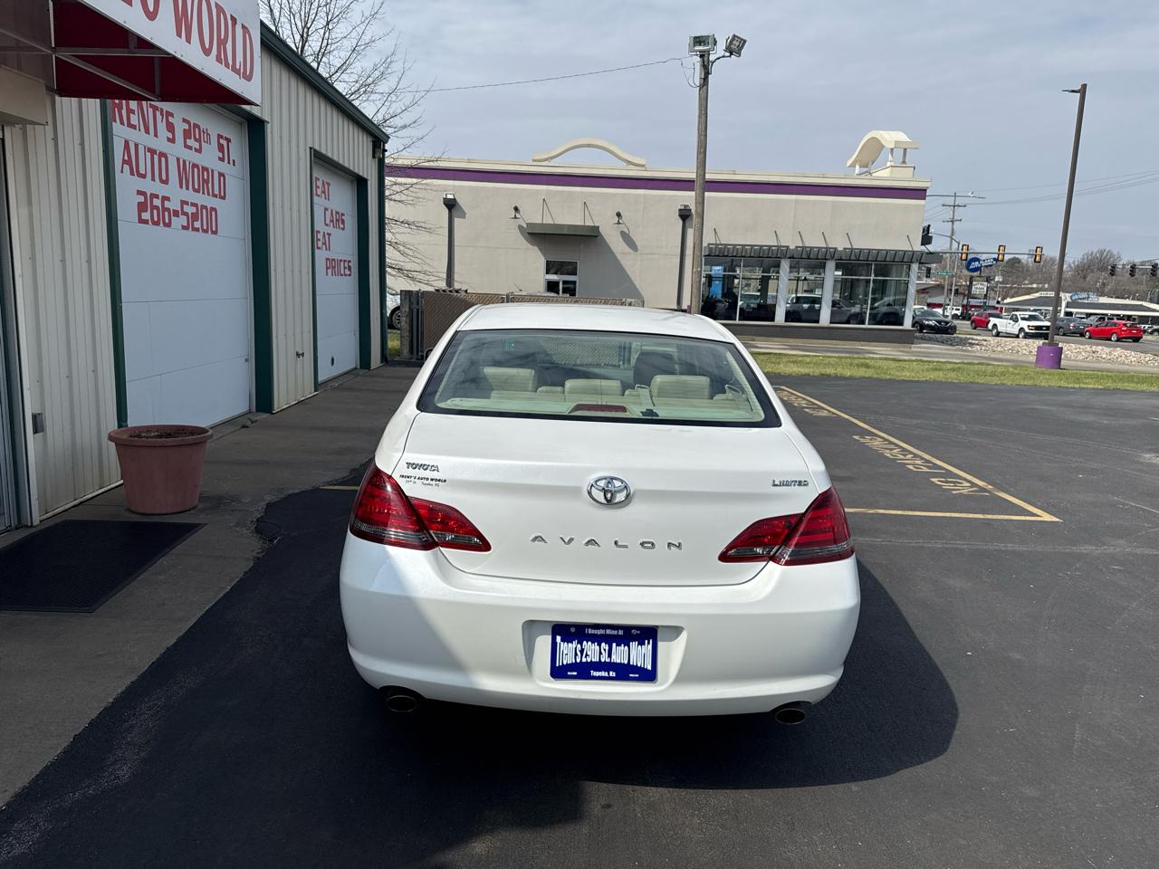 Toyota Avalon 4dr Sdn Limited (Natl) 2008