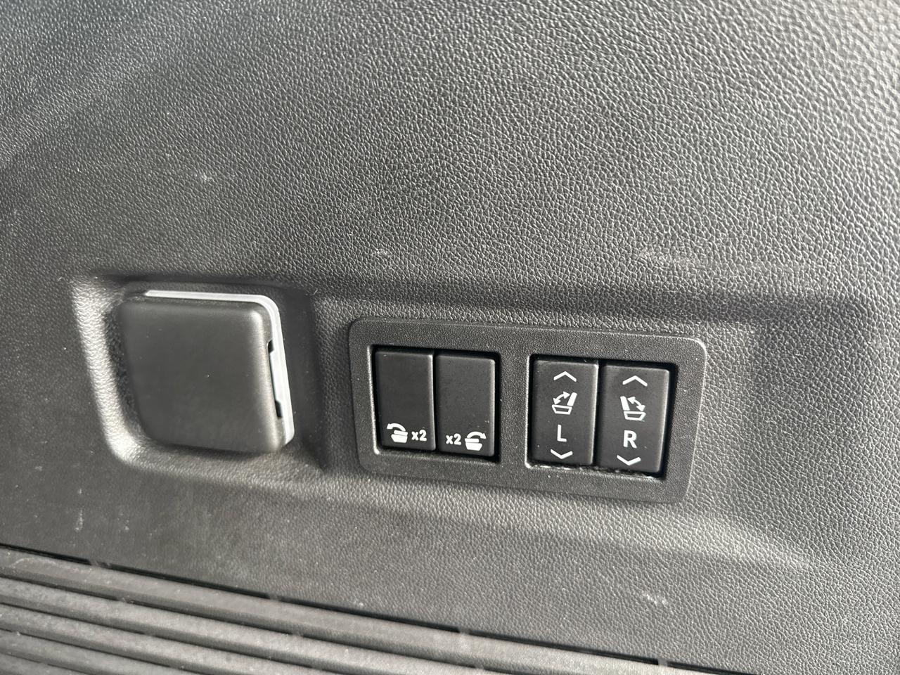 Chevrolet Tahoe 4WD 4dr LT 2022