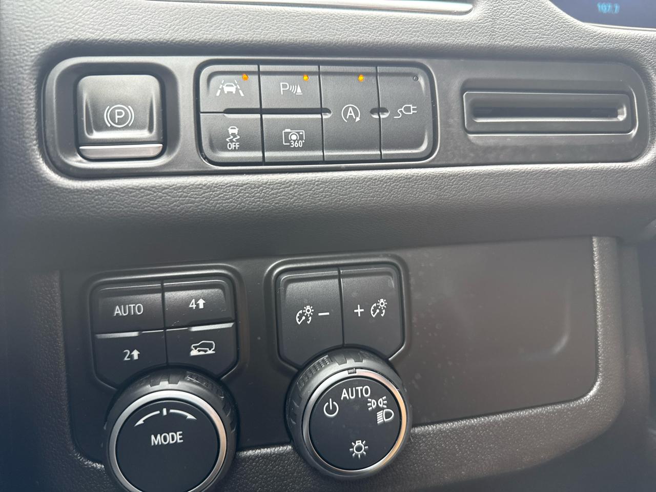 Chevrolet Tahoe 4WD 4dr LT 2022