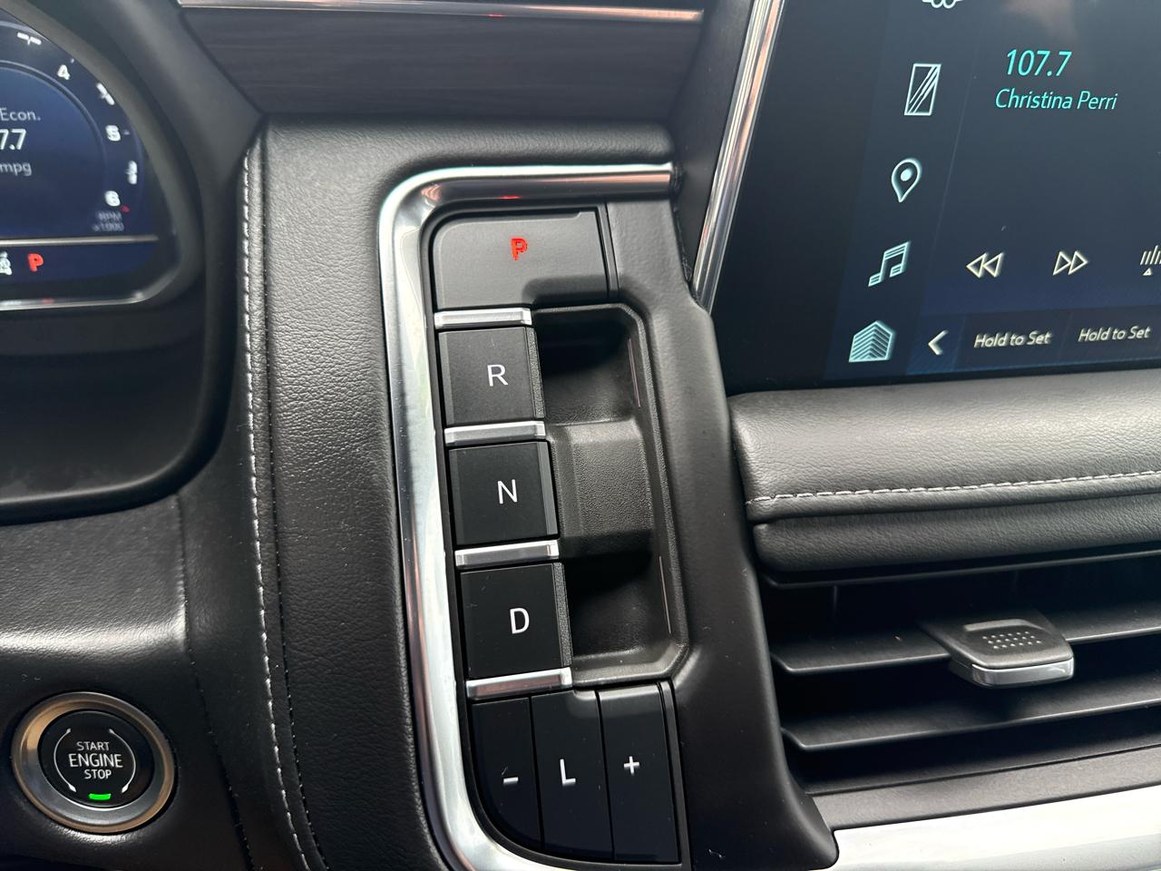 Chevrolet Tahoe 4WD 4dr LT 2022