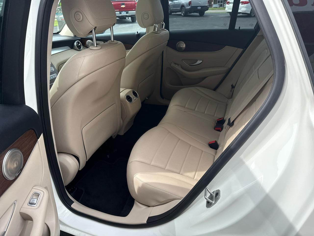 Mercedes-Benz GLC GLC 300 4MATIC SUV 2022