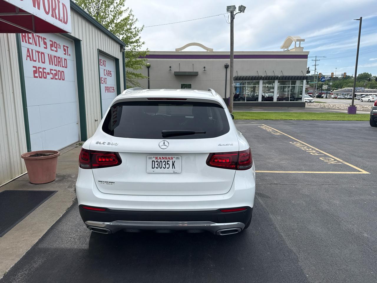 Mercedes-Benz GLC GLC 300 4MATIC SUV 2022