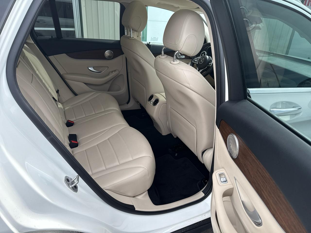 Mercedes-Benz GLC GLC 300 4MATIC SUV 2022