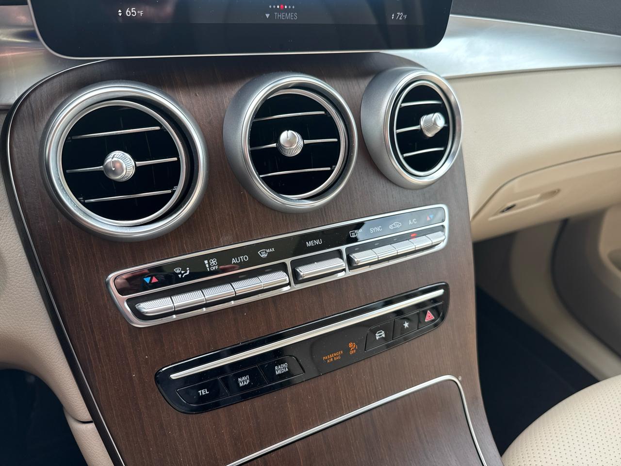 Mercedes-Benz GLC GLC 300 4MATIC SUV 2022