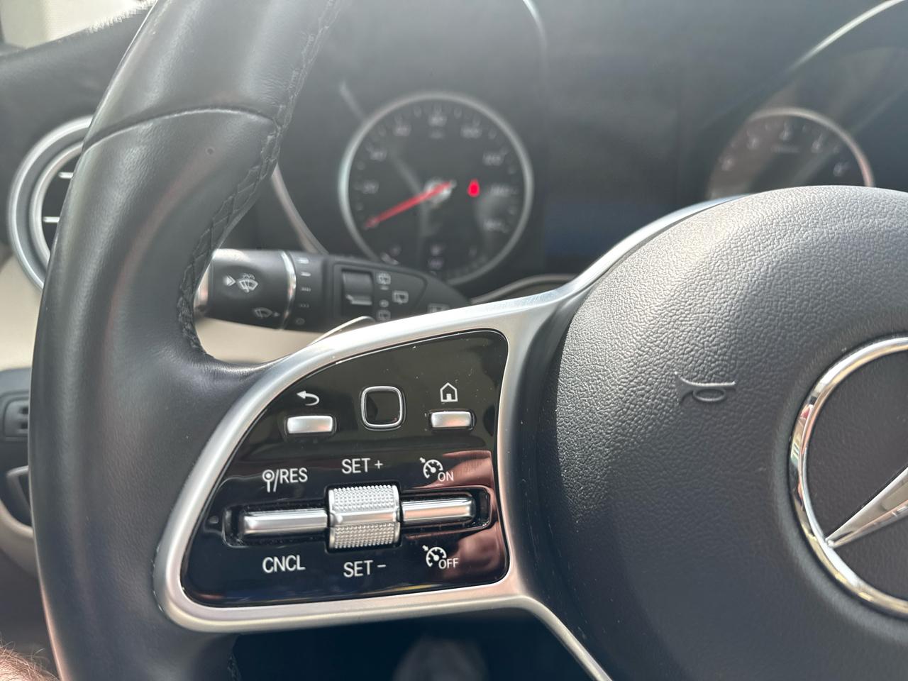 Mercedes-Benz GLC GLC 300 4MATIC SUV 2022