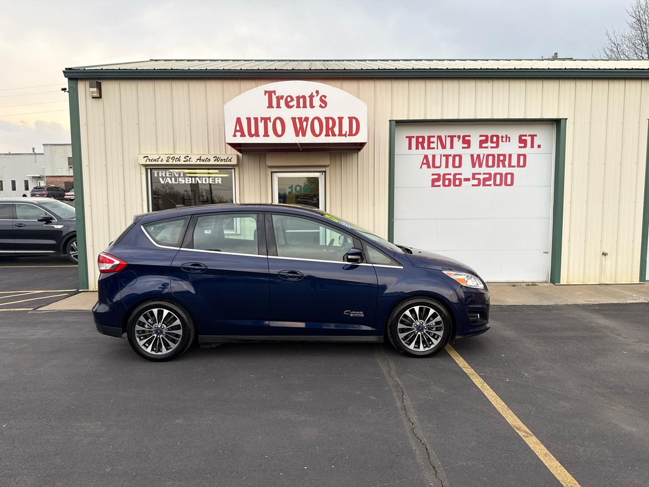 2017 Ford C-Max Energi Titanium FWD